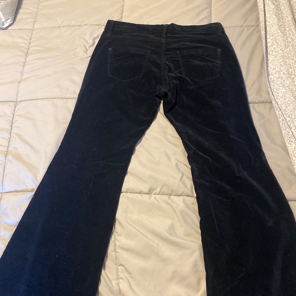 Boot cut velvet size 31 James Jeans